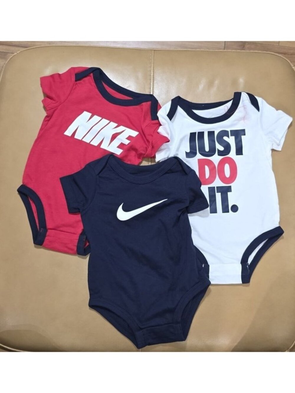 Nike 3 Piece Infant Body Suit Size 6 mos